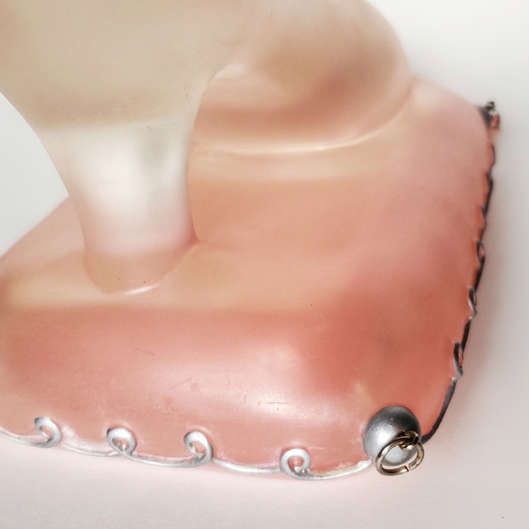 Shoe And Pillow Statue, Vtg Disney Princess Decoration, Pink Cinderella Resin - Picture 5 of 9